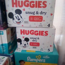 Huggies& Pampers Diapers 
