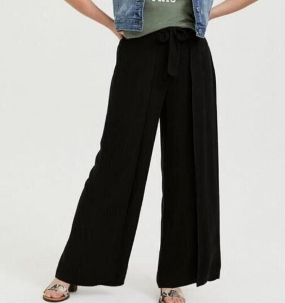 Torrid Black Wide Leg Pants