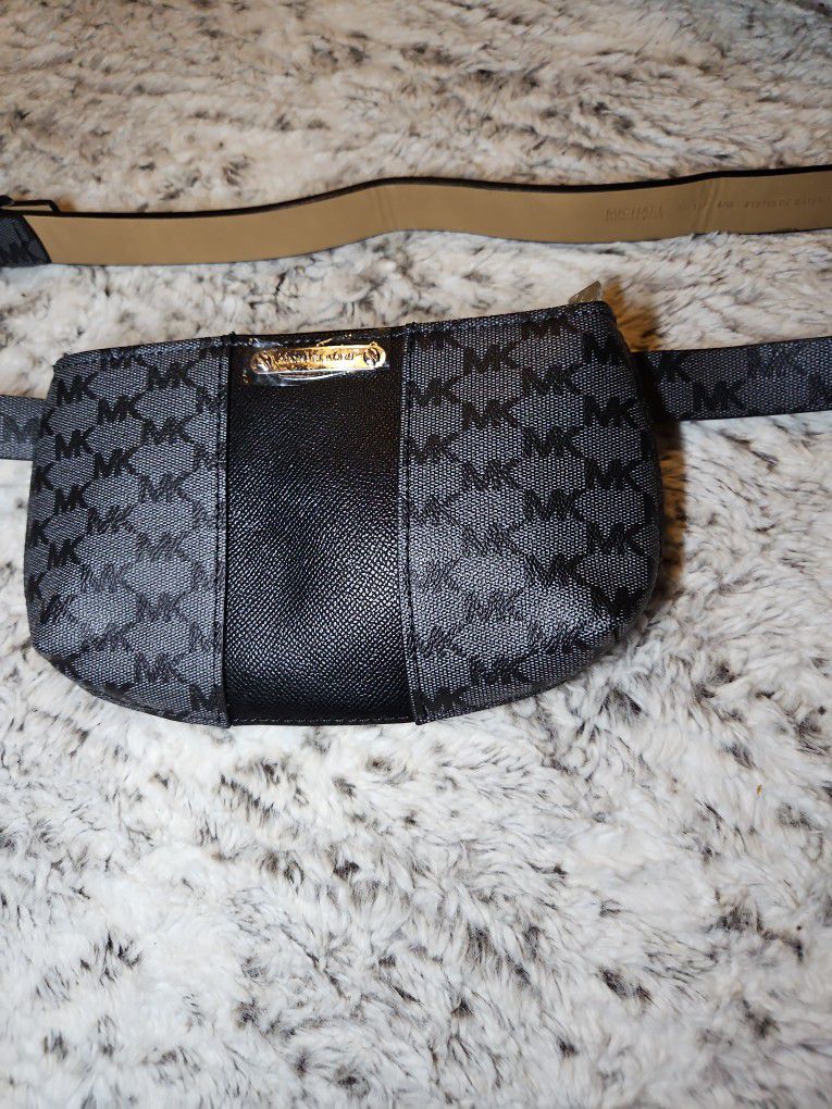 Michael Kors Black Signature Belt Bag Large/XLarge