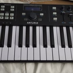 Arturia KeyLab Essential 49 (Black)
