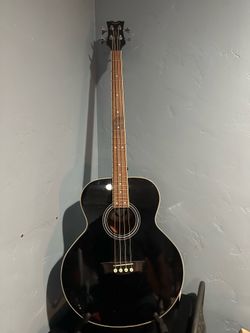 Dean Bajoloche / Acoustic Bass