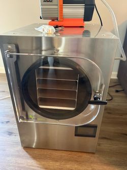 HarvestRight Freeze Dryer