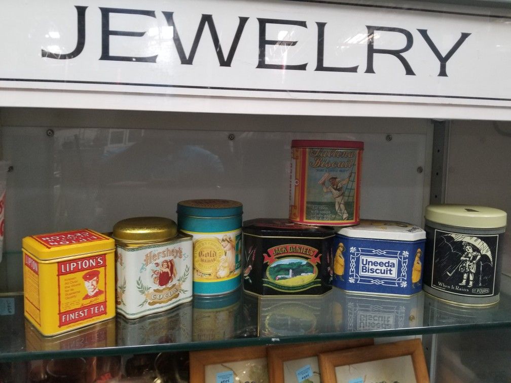 Bristol tins Decortive.