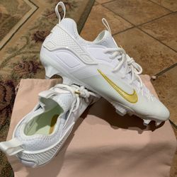 Nike Huarache 9 Elite Low Lacrosse ‘Metallic Gold' (Size: 7, 10.5, 11, 11.5, 12.5, 13)