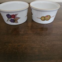 Ramkins 3 1/2 × 1 1/2 By Royal Worshire, Porcelain,  Set Of 2 $10.00- Have 3 Sets If Needed