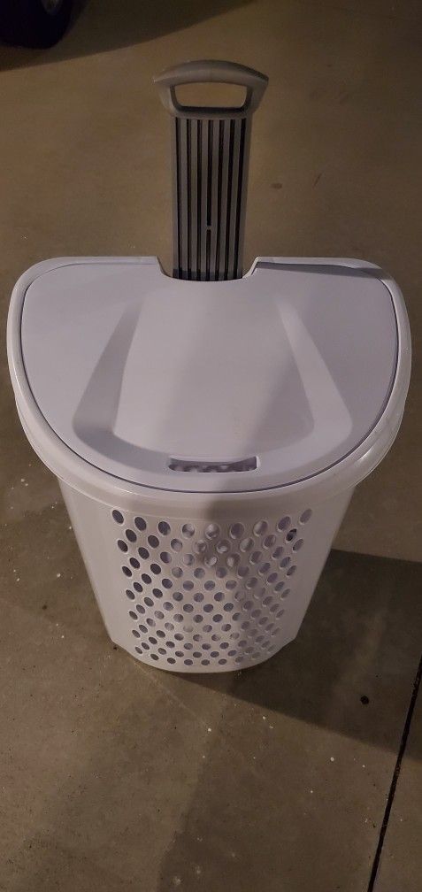 Wheelie Landry Basket