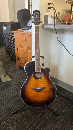 Yamaha apx600 with guitar stand