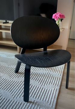 Black Wood MCM-style Chair