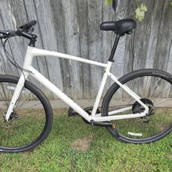 2024 XL Specialized sirrus X 2.0