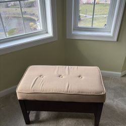 moving sale 19 1/2 in tall 29 1/2 in long 16 in wide 