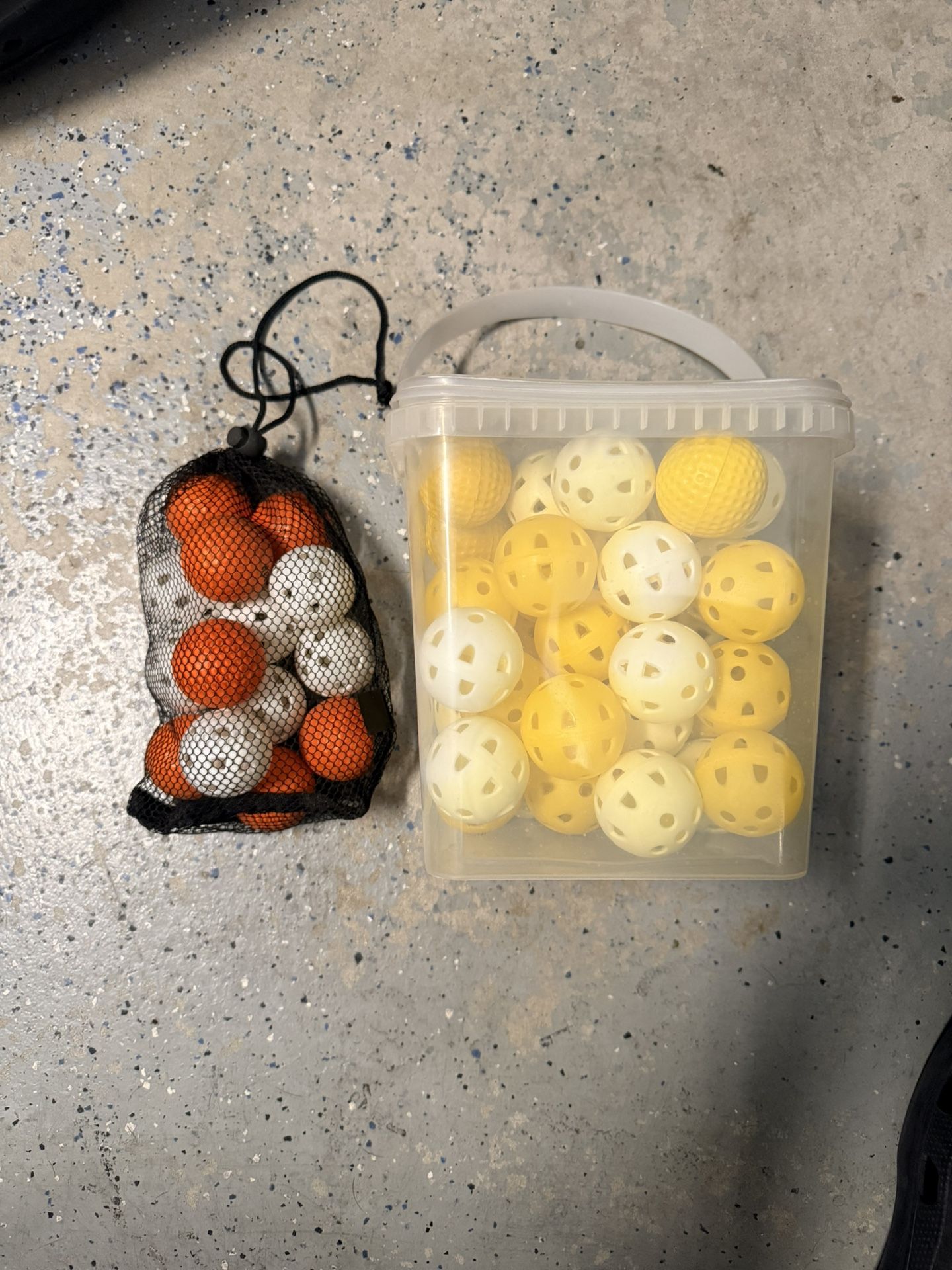 GOLF PRACTICE BALLS