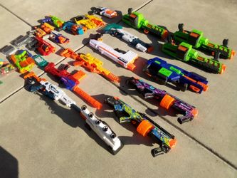 20 Nerf Guns & Ammo - Must Take All