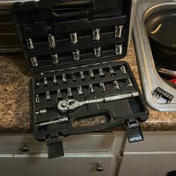 Socket And Wrench Set 