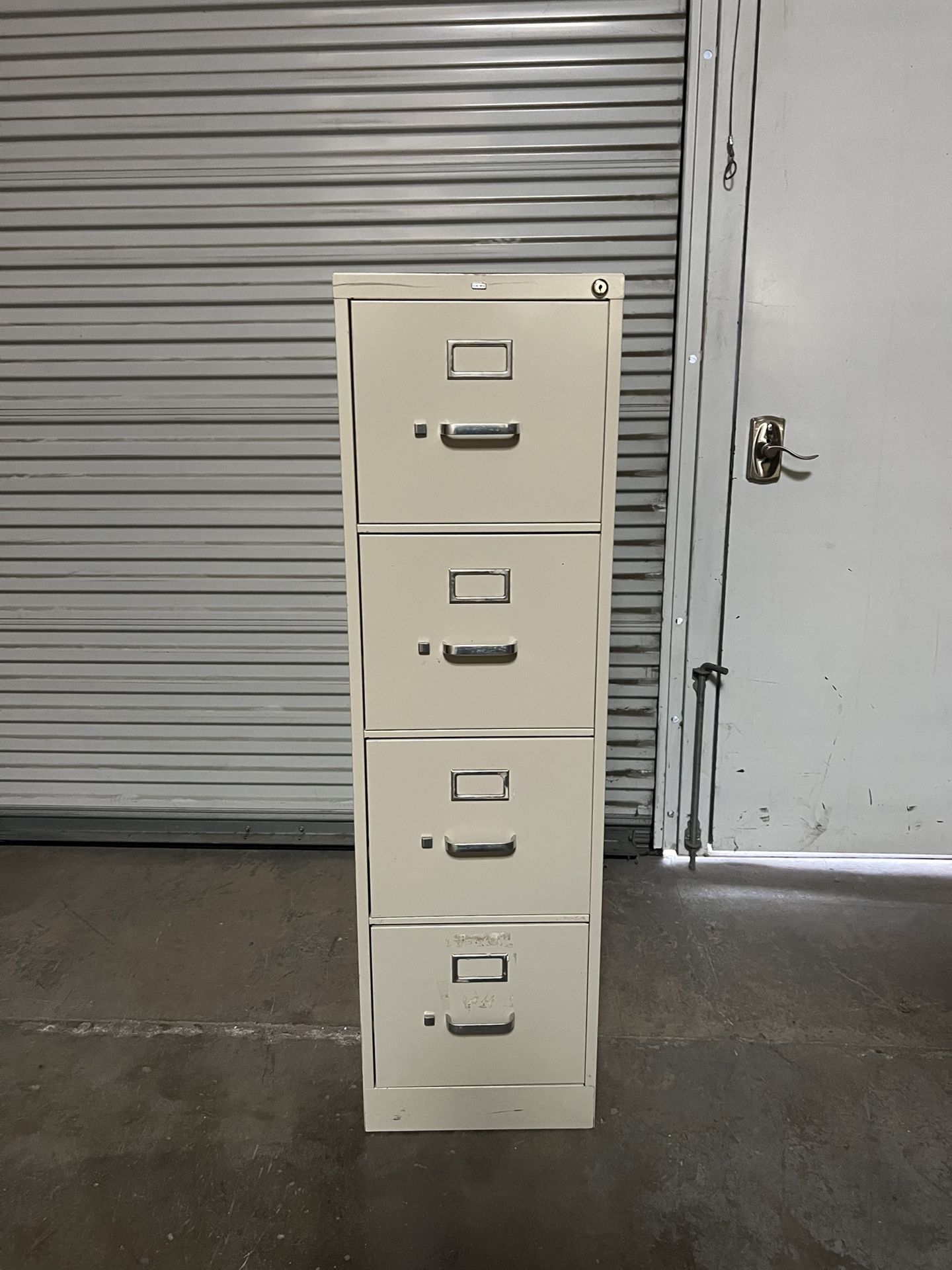 4 Drawr Filing Cabinet