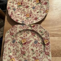 Johnson Brothers Old English China Plates (2) Round And (4) Square