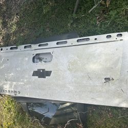 07-13 Chevrolet Silverado GMC Sierra Tailgate 