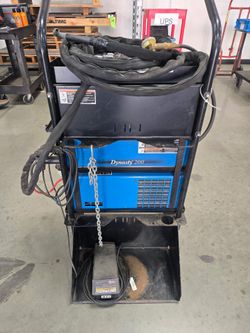 Miller Dynasty 200 Welder 200-amp AC/DC TIG Welder