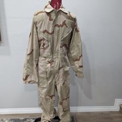 Military Coveralls Mechanics Cold Weather Desert Camouflage Print Type II Size Small