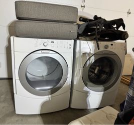 Maytag front load washer and dryer set