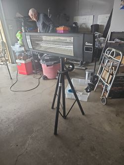 infrared Dr. Heater. Barely used. luke new but with dust. retails for$195. Selling this one for $80
