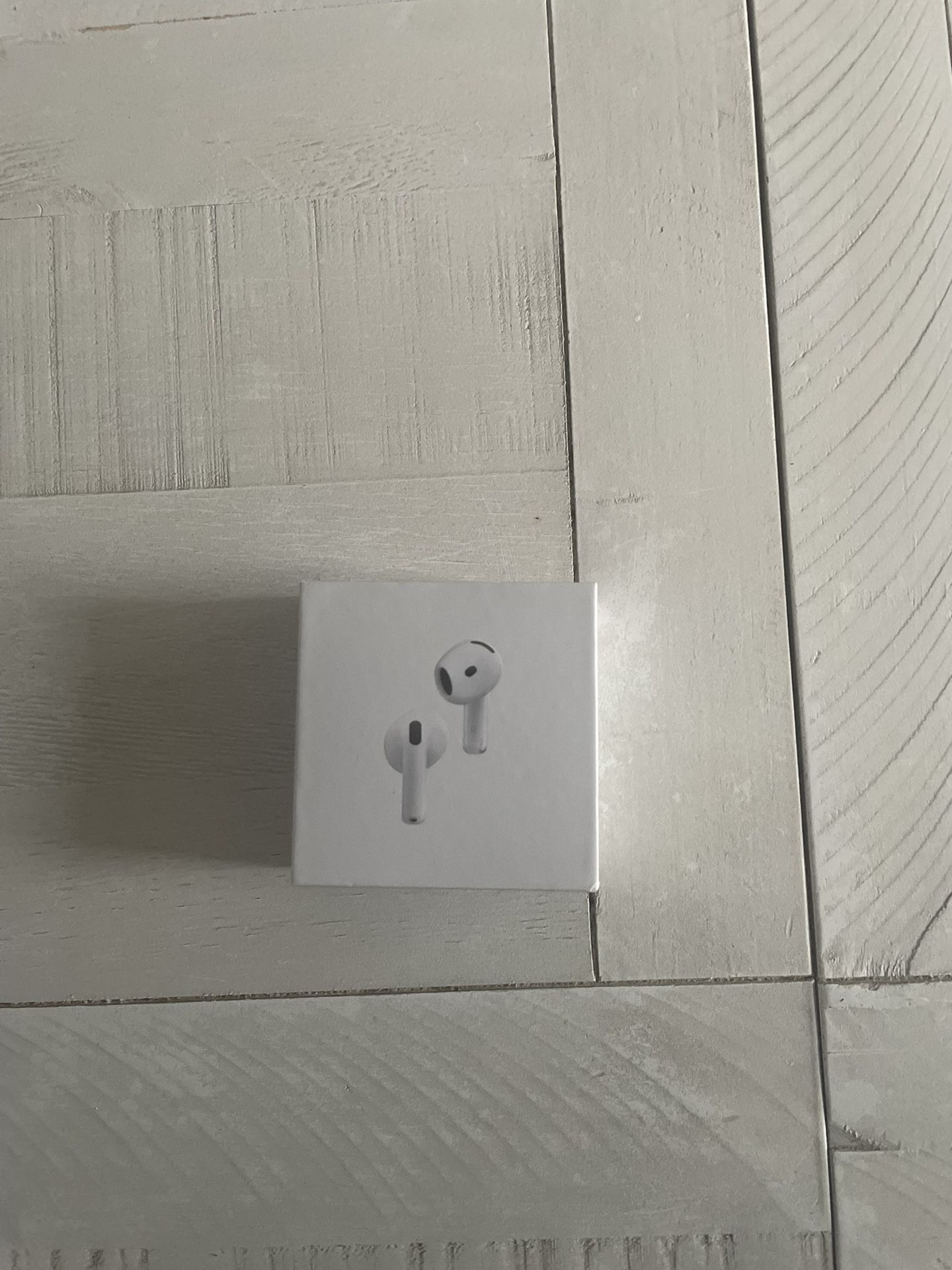 AirPod 4s