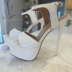 Women’s Like New Sexy 6 Inch White patent stiletto heels-size 10 