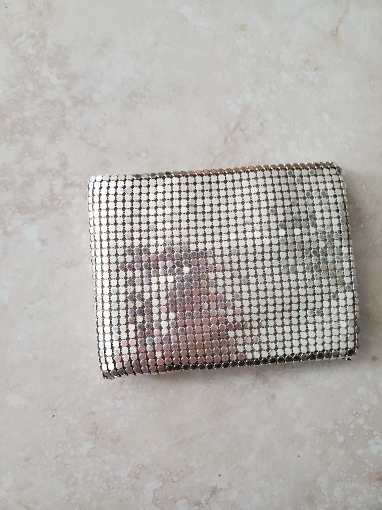 New Vintage Silver Mesh Wallet
