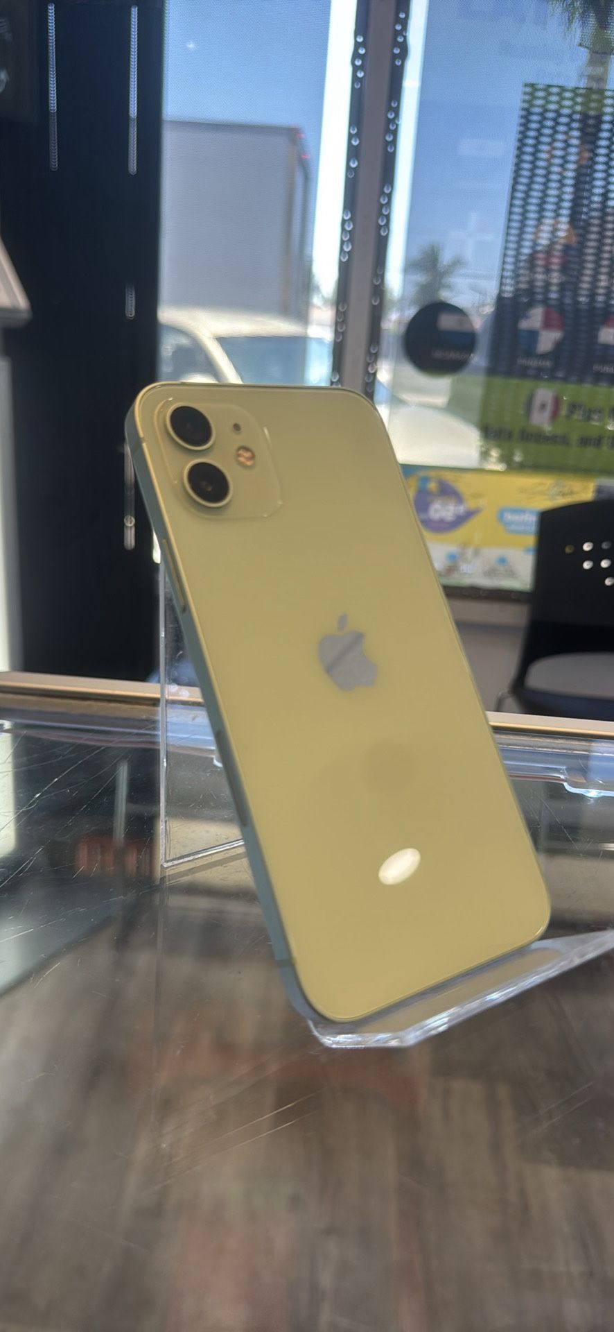iPhone 12