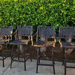 4 Swivel Barstools/outdoor Bar Stools/outdoor Furniture/Cash Only 
