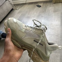 Balenciagas Triple S 
