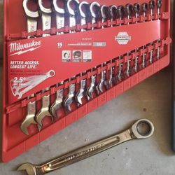 Milwaukee Tool 15 Piece SAE Ratcheting Wrench Ser