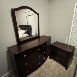 Dresser