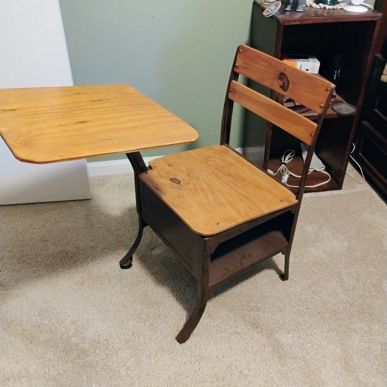 Student Desk