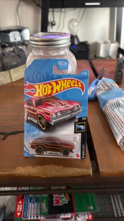 Hot Wheels '69 Chevelle X-Raycers RACE Track Compatible MUSCLE CAR