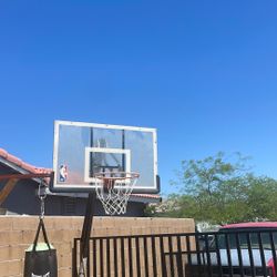 Basketball Hoop 