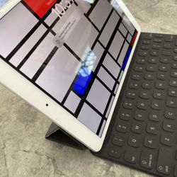 iPad Smart Keyboard 