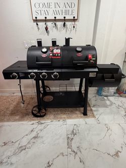 Char-Griller Texas Trio 4-Burner Dual Fuel Grill with Smoker in Black $515 NEW FIRM PRICE