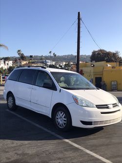 2004 Toyota Sienna