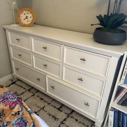 Gorgeous Dresser