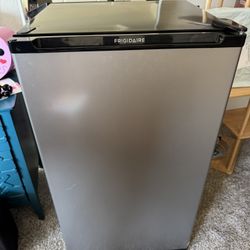 Frigidaire Mini Fridge