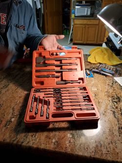 17 Piece Hammer Drill Bit & Chisel Set