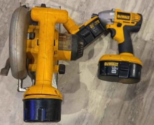 Dewalt Saw And Impact Drill With 3 Batteries 