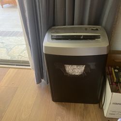 Paper shredder