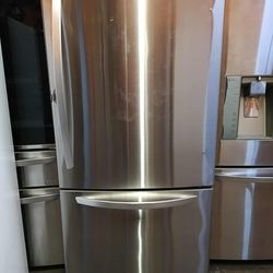 LG BOTTOM FREEZER FRIDGE FREE SHIPPING AND INSTALLATION