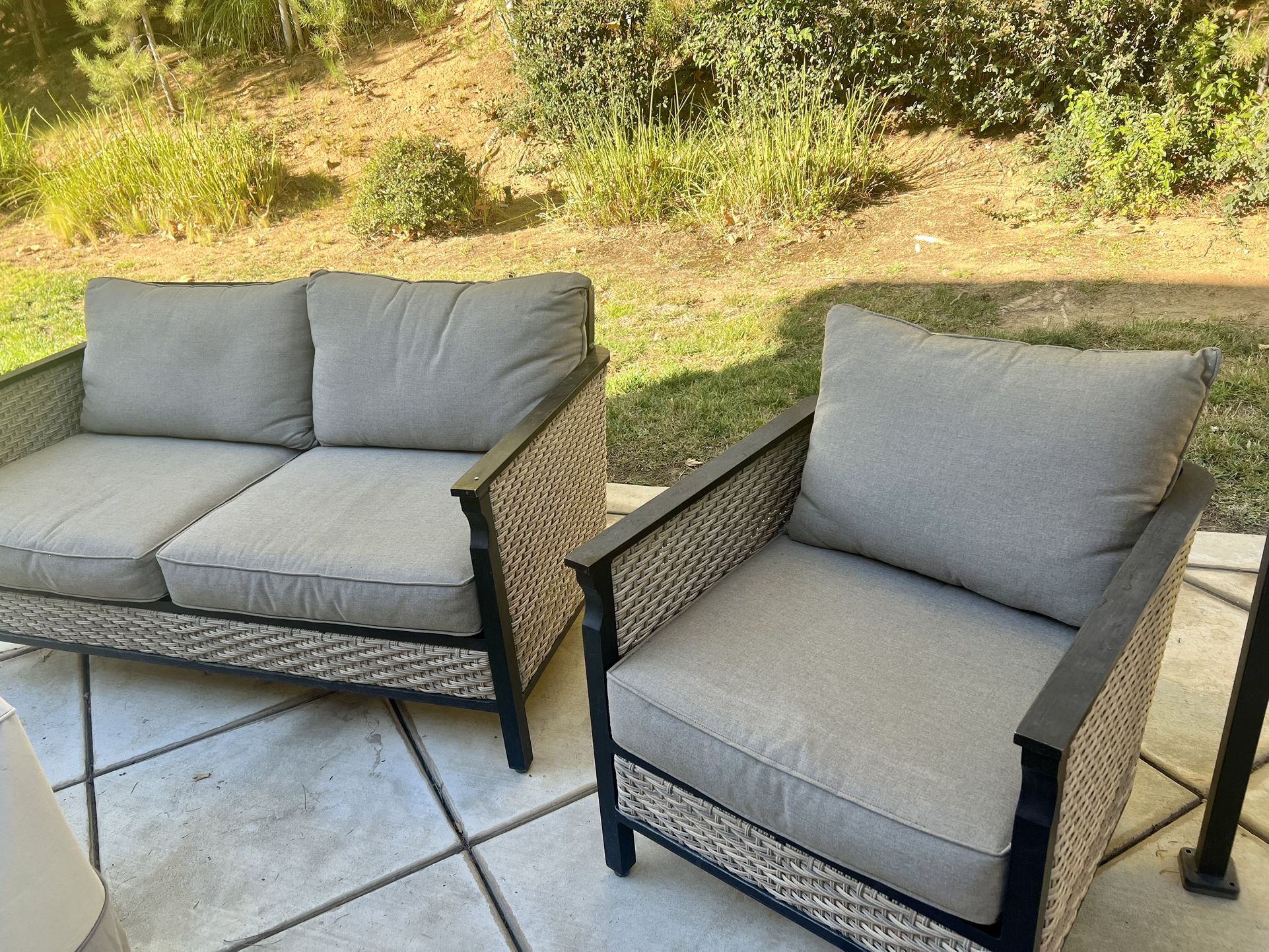 PATIO FURNITURE WICKER/METAL