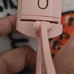 Eyelash Curler