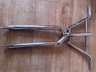 Throne fork and 2 wheel bars