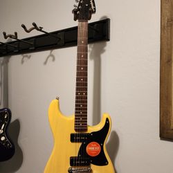 Squier Paranormal Strat-O-Sonic 