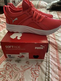Puma Soft Stride Womens Size 7 (New)
