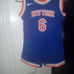 NIKE PORZINGIS KRISTAP 6 NEW YORK KNICKS BABY ROMPER SUIT 18M